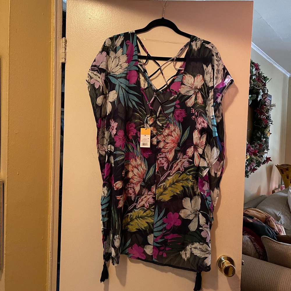 NWT women’s kaftan swim cover up